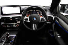 BMW M5 i V8 Competition