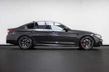 BMW M5 i V8 Competition