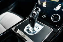 Land Rover Range Rover Evoque P300e R-Dynamic S