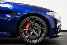 Alfa Romeo Giulia V6 Bi-Turbo Quadrifoglio 