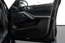 BMW X6 30d MHT Black Vermilion Edition