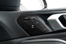 BMW X6 30d MHT Black Vermilion Edition