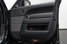 Land Rover Range Rover Sport P400e HSE Dynamic Black
