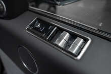 Land Rover Range Rover Sport P400e HSE Dynamic Black