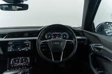 Audi e-tron S line