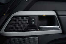 Land Rover Defender 90 D250 MHEV X-Dynamic HSE