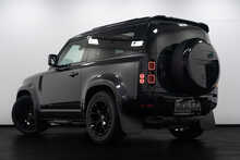 Land Rover Defender 90 D250 MHEV X-Dynamic HSE