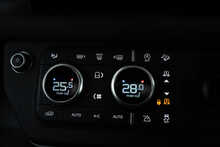 Land Rover Defender 90 D250 MHEV X-Dynamic HSE