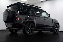 Land Rover Defender 110 D300 MHEV X-Dynamic HSE