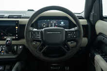 Land Rover Defender 110 D300 MHEV X-Dynamic HSE