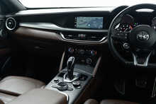 Alfa Romeo Stelvio T Veloce