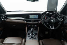 Alfa Romeo Stelvio T Veloce