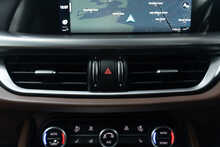 Alfa Romeo Stelvio T Veloce