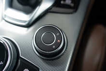 Alfa Romeo Stelvio T Veloce