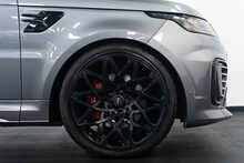 Land Rover Range Rover Sport P575 V8 SVR