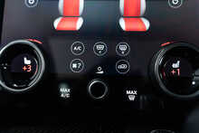 Land Rover Range Rover Sport P575 V8 SVR