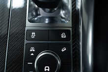 Land Rover Range Rover Sport P575 V8 SVR