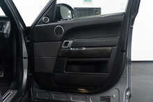 Land Rover Range Rover Sport P575 V8 SVR