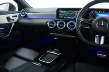 Mercedes-Benz CLA CLA220d AMG Line