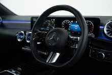 Mercedes-Benz CLA CLA220d AMG Line