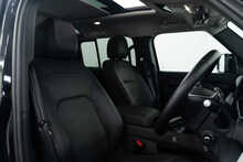 Land Rover Defender 110 D250 MHEV XS Edition