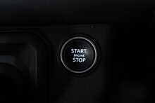 Land Rover Defender 110 D250 MHEV XS Edition