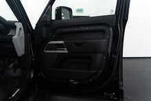 Land Rover Defender 110 D250 MHEV XS Edition