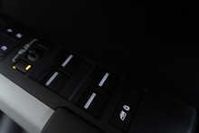 Land Rover Defender 110 D250 MHEV XS Edition