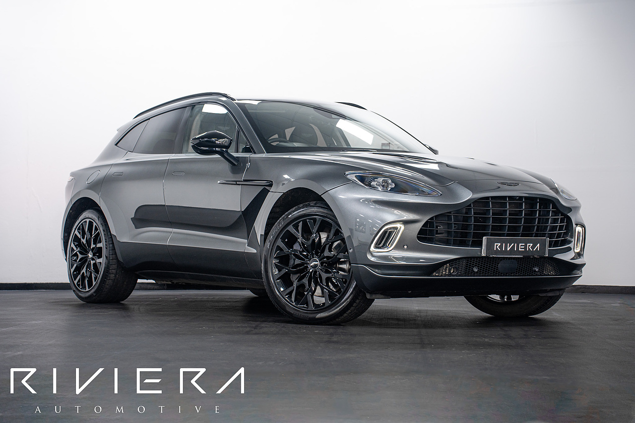 Aston Martin DBX V8 - U1473