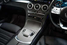 Mercedes-Benz GLC GLC300d AMG Line