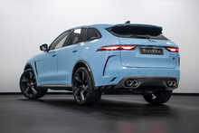 Jaguar F-PACE P550 V8 SVR
