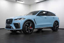 Jaguar F-PACE P550 V8 SVR