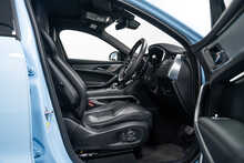 Jaguar F-PACE P550 V8 SVR