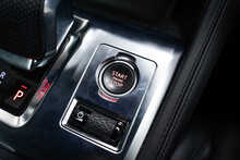 Jaguar F-PACE P550 V8 SVR