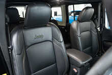 Jeep Wrangler GME Sahara