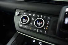 Land Rover Defender 110 D250 MHEV XS Edition