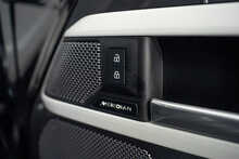 Land Rover Defender 110 D250 MHEV XS Edition