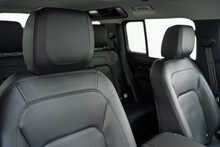 Land Rover Defender 110 D250 MHEV XS Edition