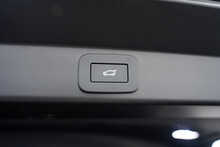 Land Rover Range Rover Sport P V8 MHEV SV Edition One Gloss