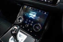 Land Rover Range Rover Evoque D180 R-Dynamic HSE