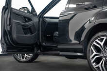 Land Rover Range Rover Evoque D180 R-Dynamic HSE