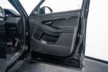 Land Rover Range Rover Evoque D180 R-Dynamic HSE