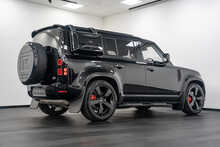 Land Rover Defender 110 D250 MHEV XS Edition