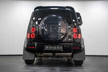 Land Rover Defender 110 D250 MHEV XS Edition