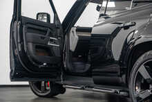 Land Rover Defender 110 D250 MHEV XS Edition