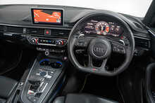 Audi RS4 Avant TFSI V6