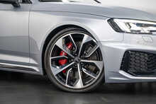 Audi RS4 Avant TFSI V6