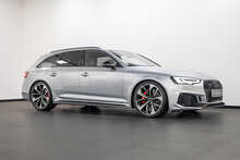 Audi RS4 Avant TFSI V6