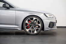 Audi RS4 Avant TFSI V6