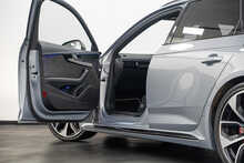 Audi RS4 Avant TFSI V6